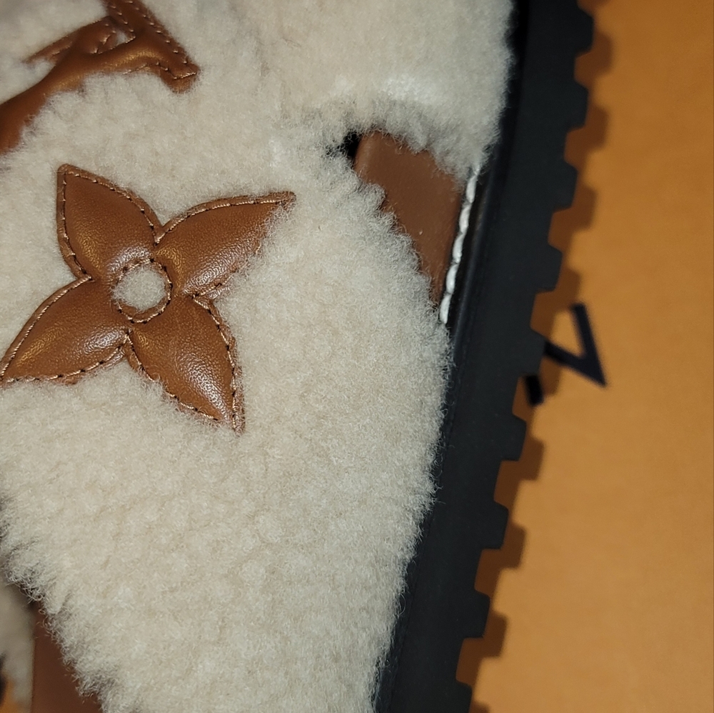 Louis Vuitton Shearling Logo Slide Sandals in Cream and Brown - Picture 7 of 11